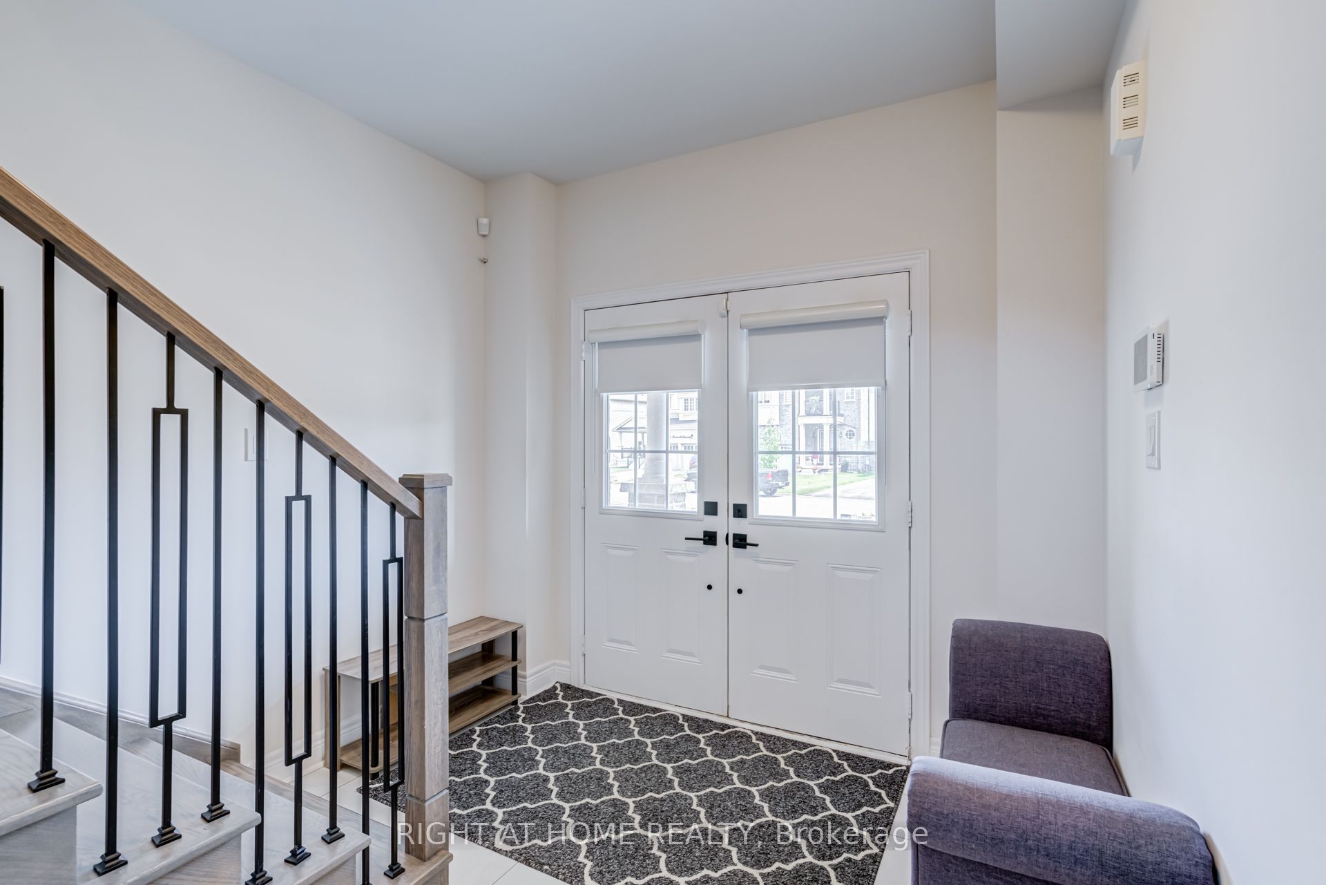 51 Rosewell Crescent