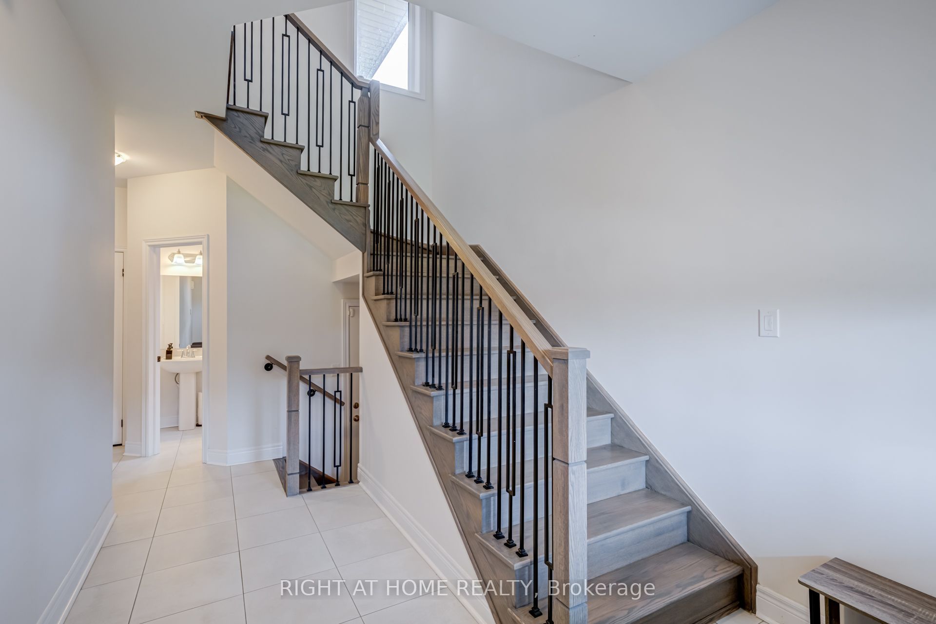51 Rosewell Crescent