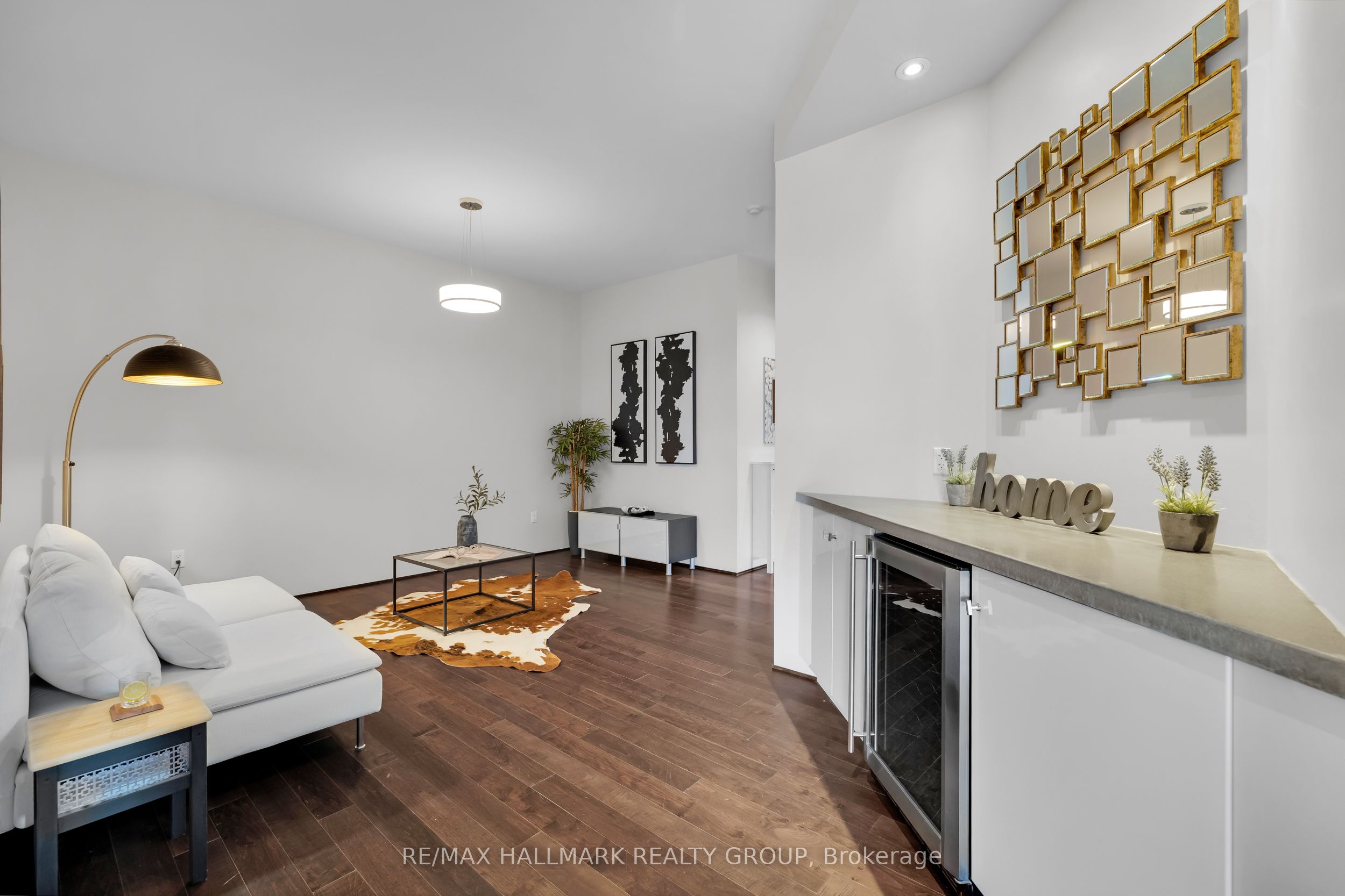 39 Vaughan Street 201