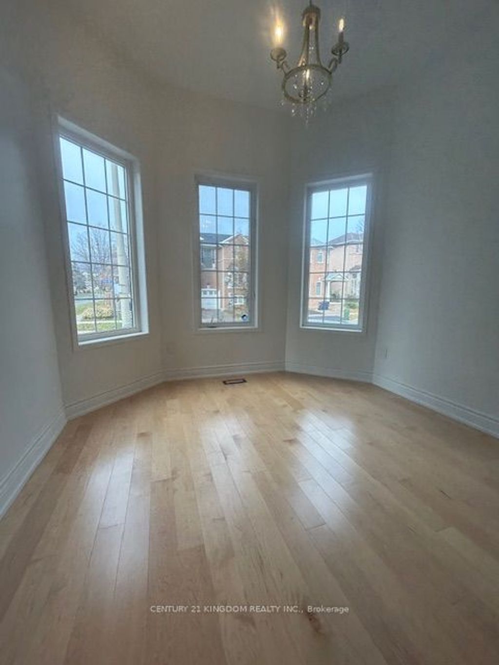 Photo of 1 Seaton Park Road, Toronto, ON M3C 3Z7 (MLS # C12780766)