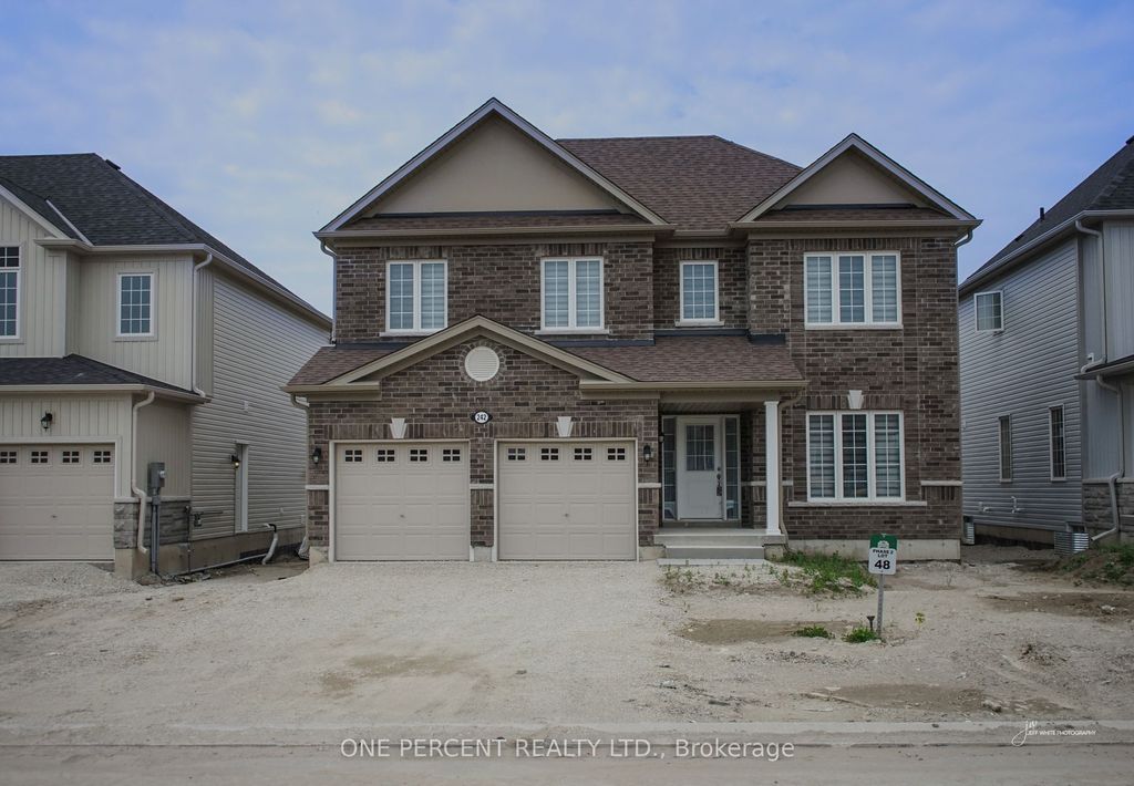 Photo of 242 Springfield Crescent, Clearview, ON L0M 1S0 (MLS # S12631416)