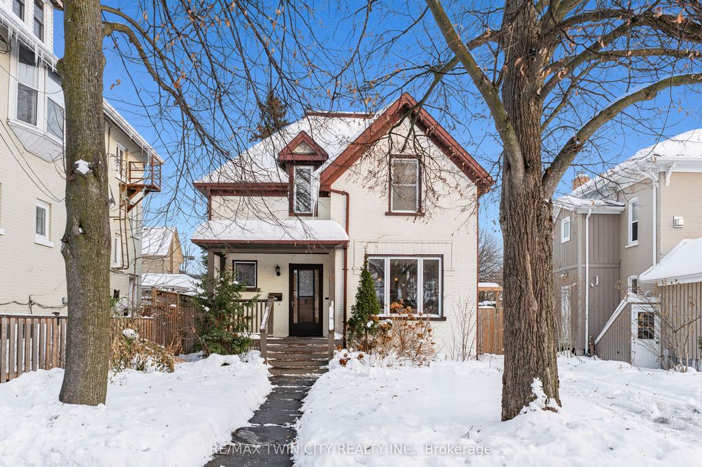 Photo of 11 Heins Avenue, Kitchener, ON N2G 1Z7 (MLS # X12641440)