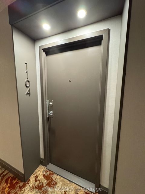 1155 Bough Beeches Boulevard 1104 Mississauga ON L4W 4N2