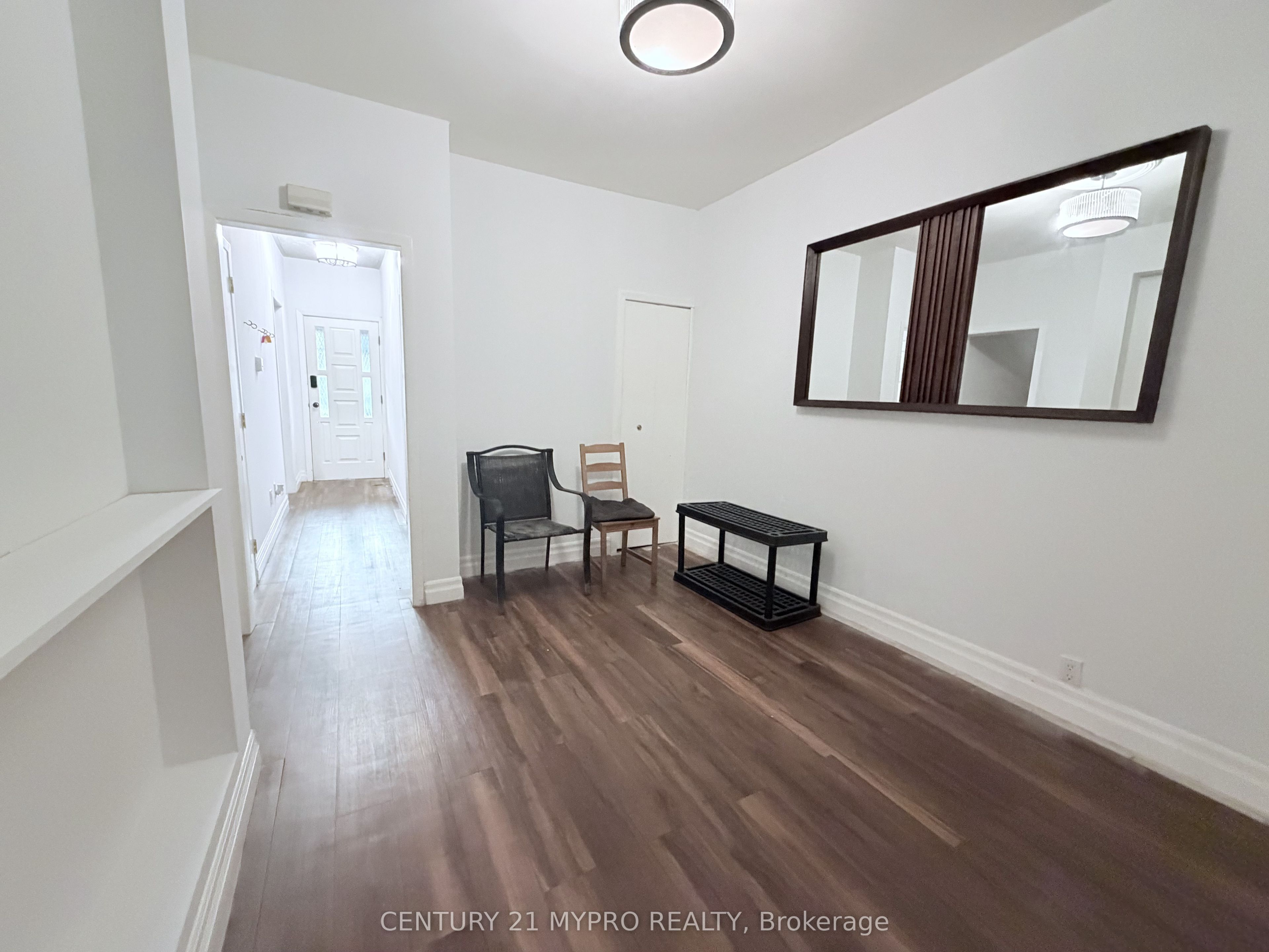 1111 Dufferin Street