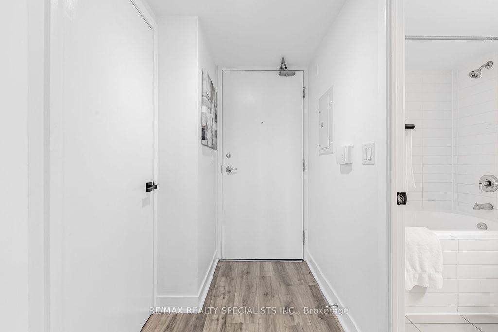Photo of 155 Legion Road N #1714, Toronto, ON M8Y 0A7 (MLS # W12462401)