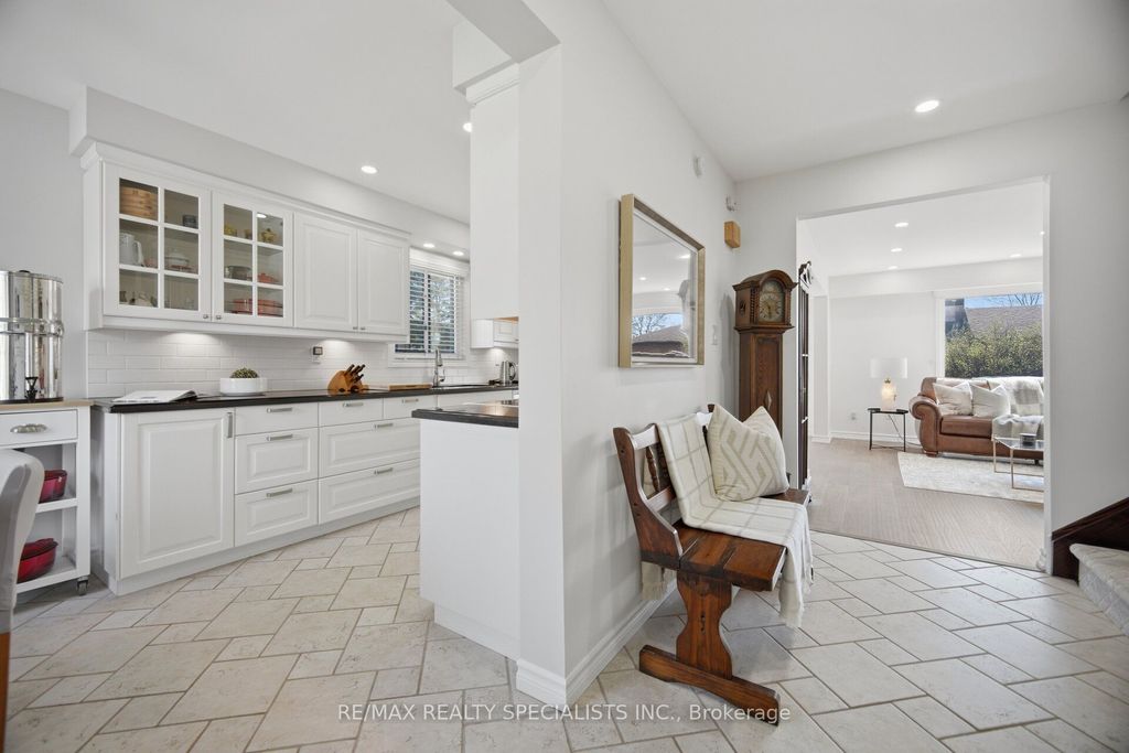 Photo of 7230 Bendigo Circle, Mississauga, ON L5N 1Z5 (MLS # W13036032)