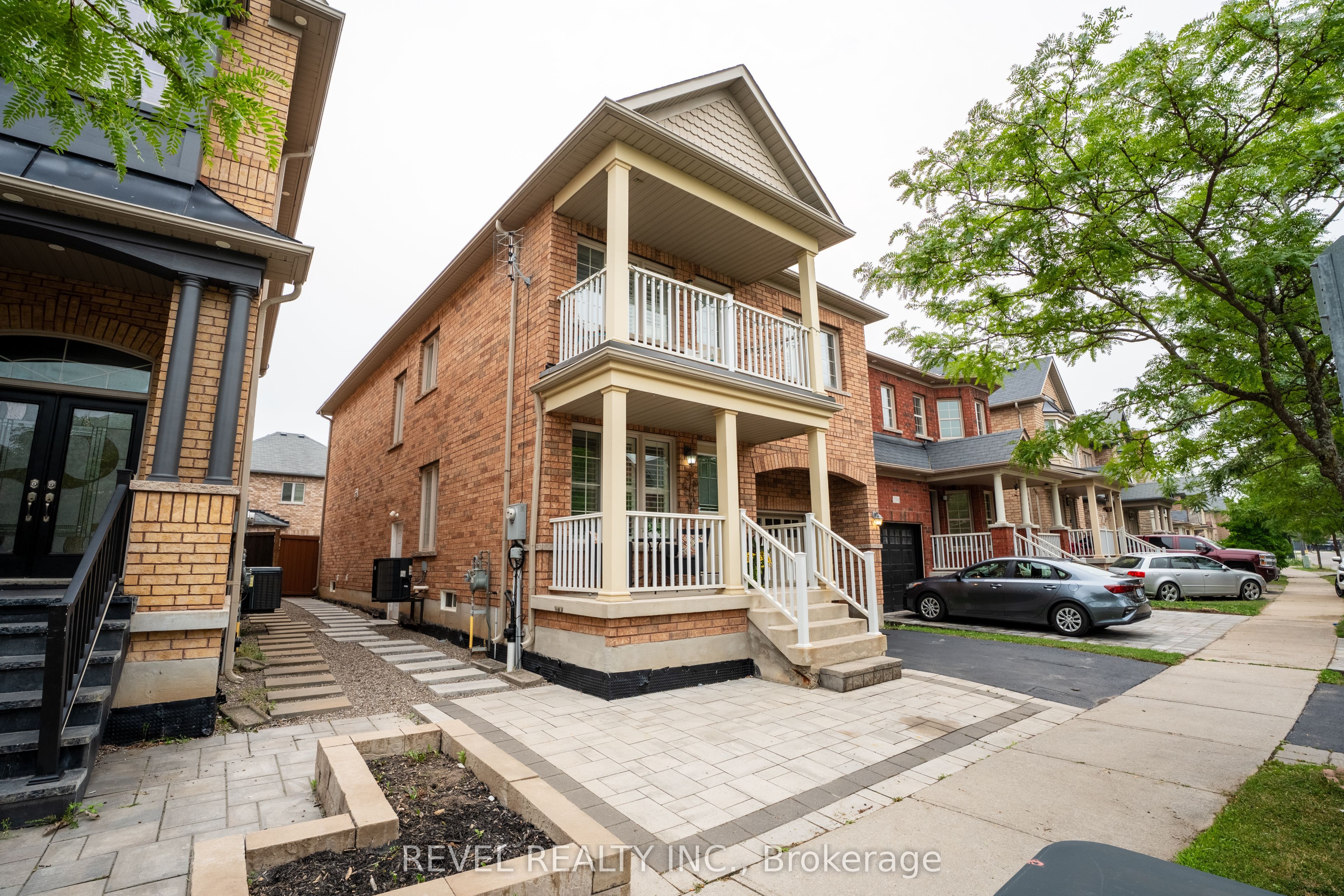 256 Giddings Crescent