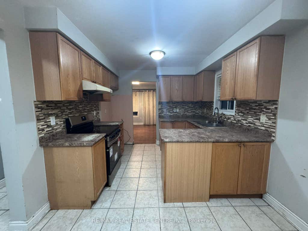 Photo of 23 Lonestar Crescent, Brampton, ON L7A 2H9 (MLS # W12811394)
