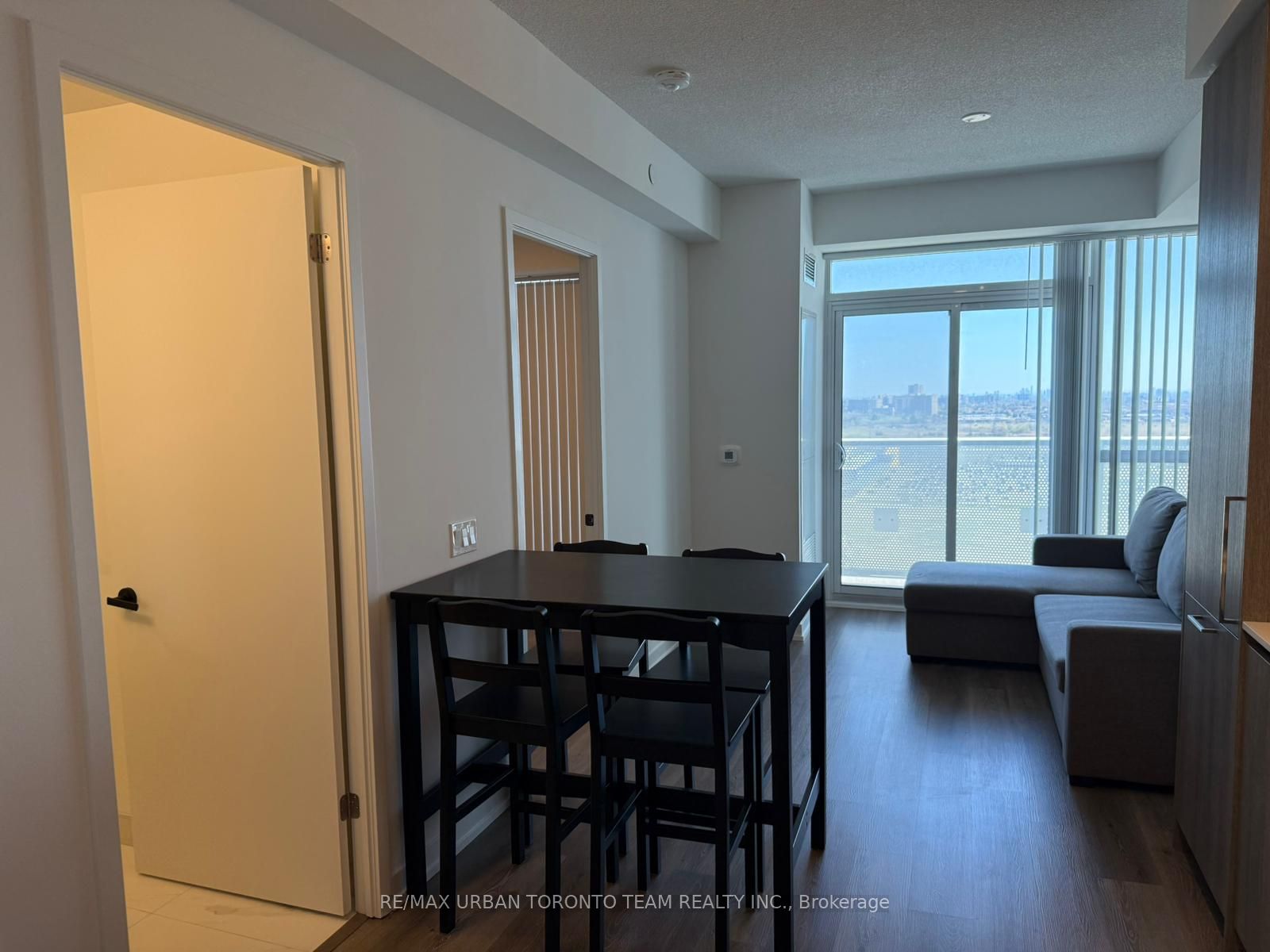 225 Commerce Street 1703