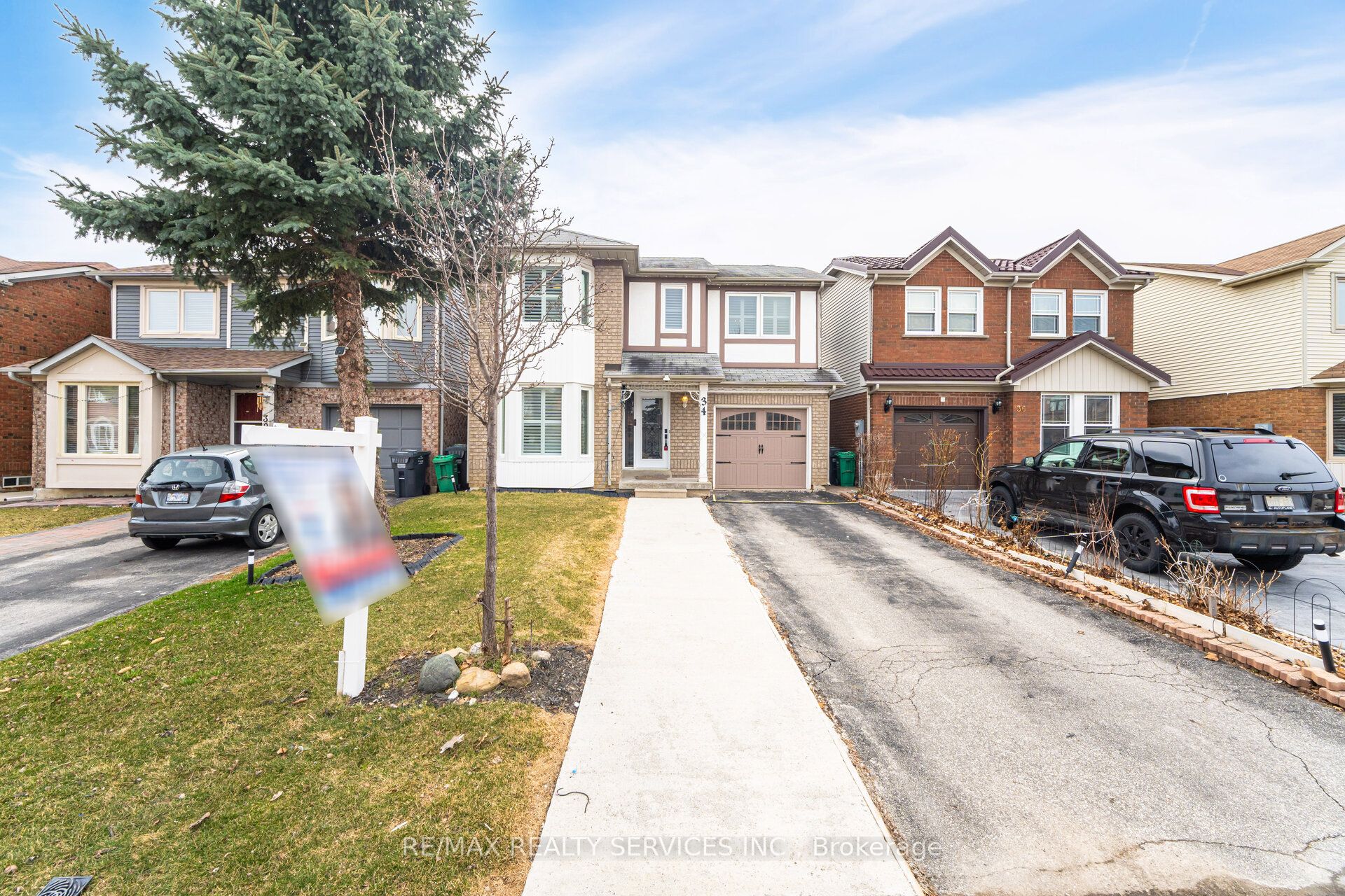 34 Chipmunk Crescent