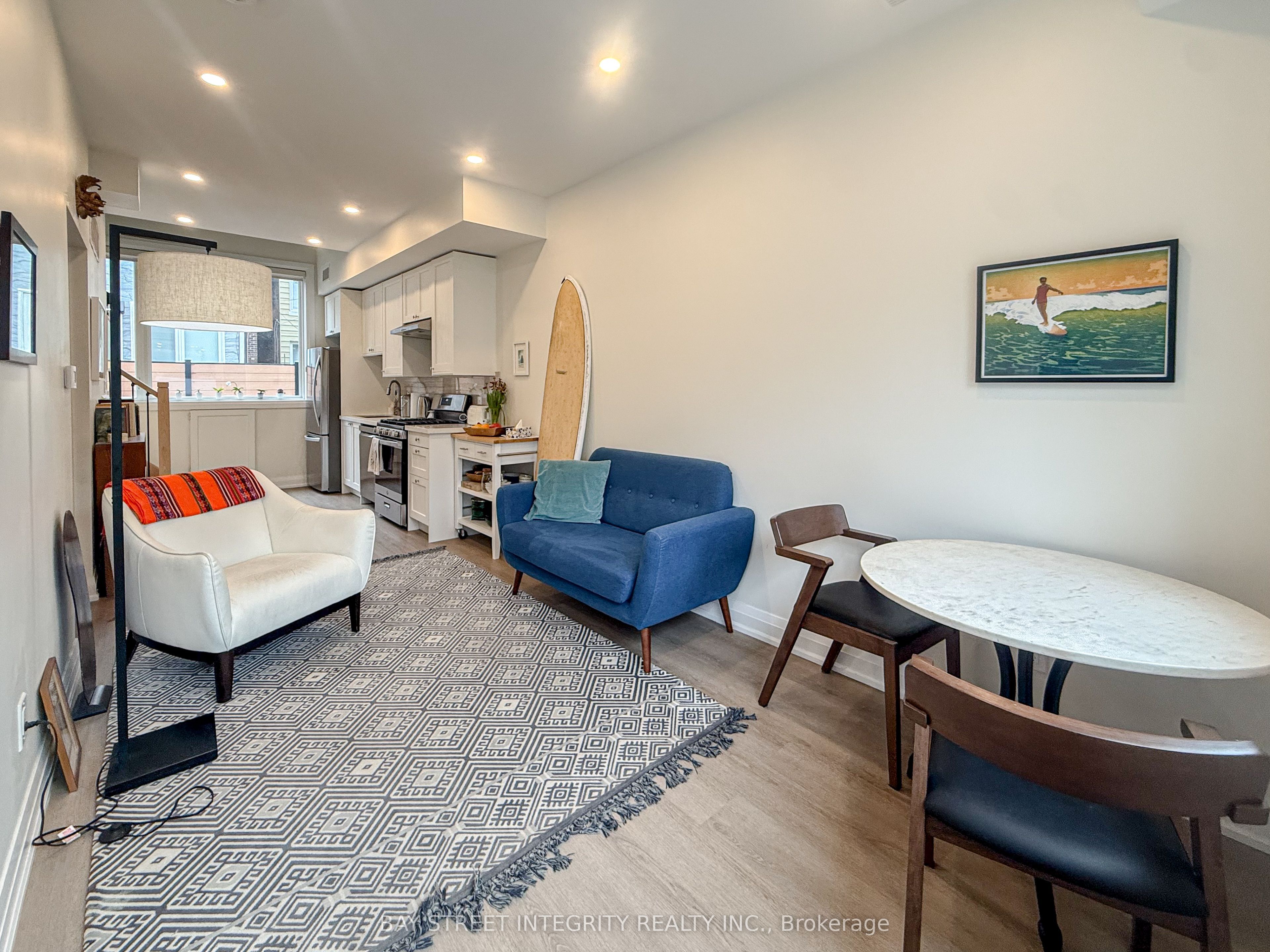 598 Crawford Street Laneway
