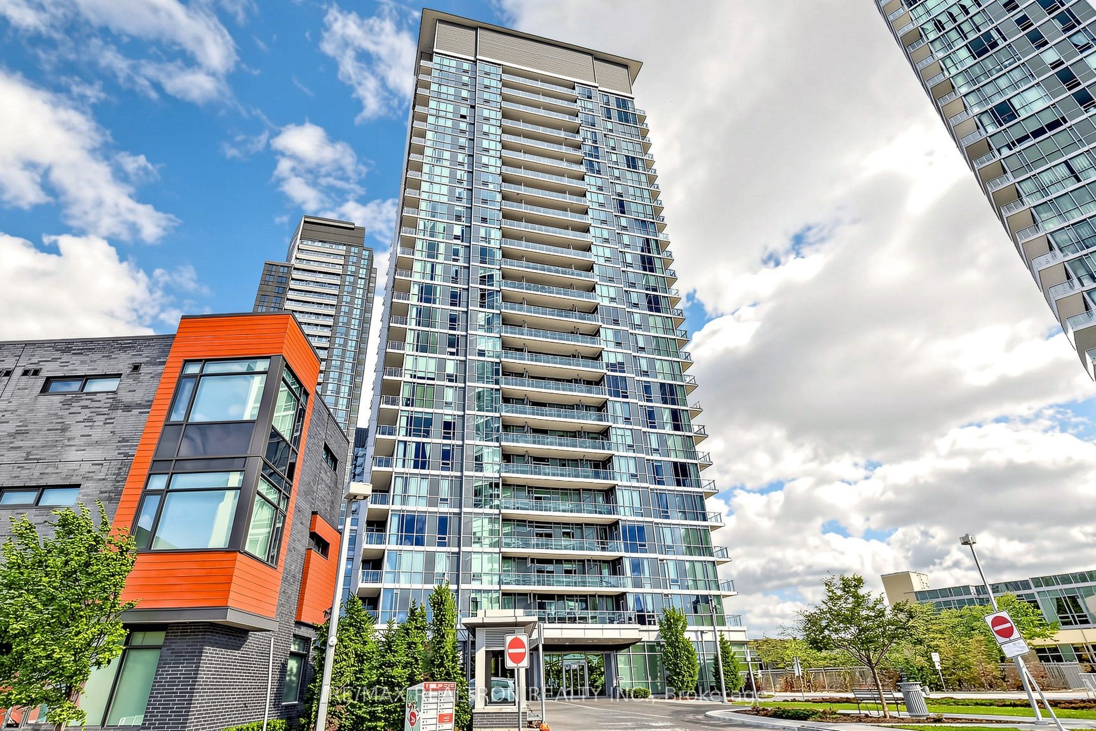 62 Forest Manor Road 606