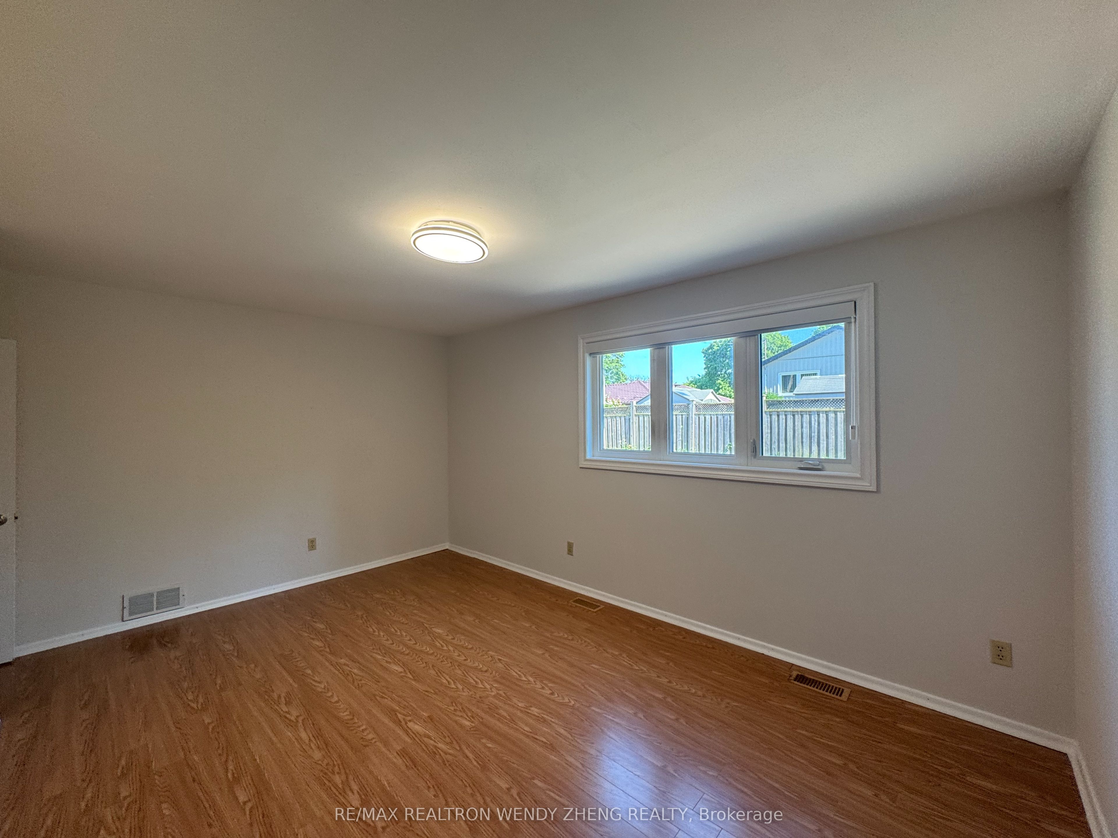 33 Southdale Drive