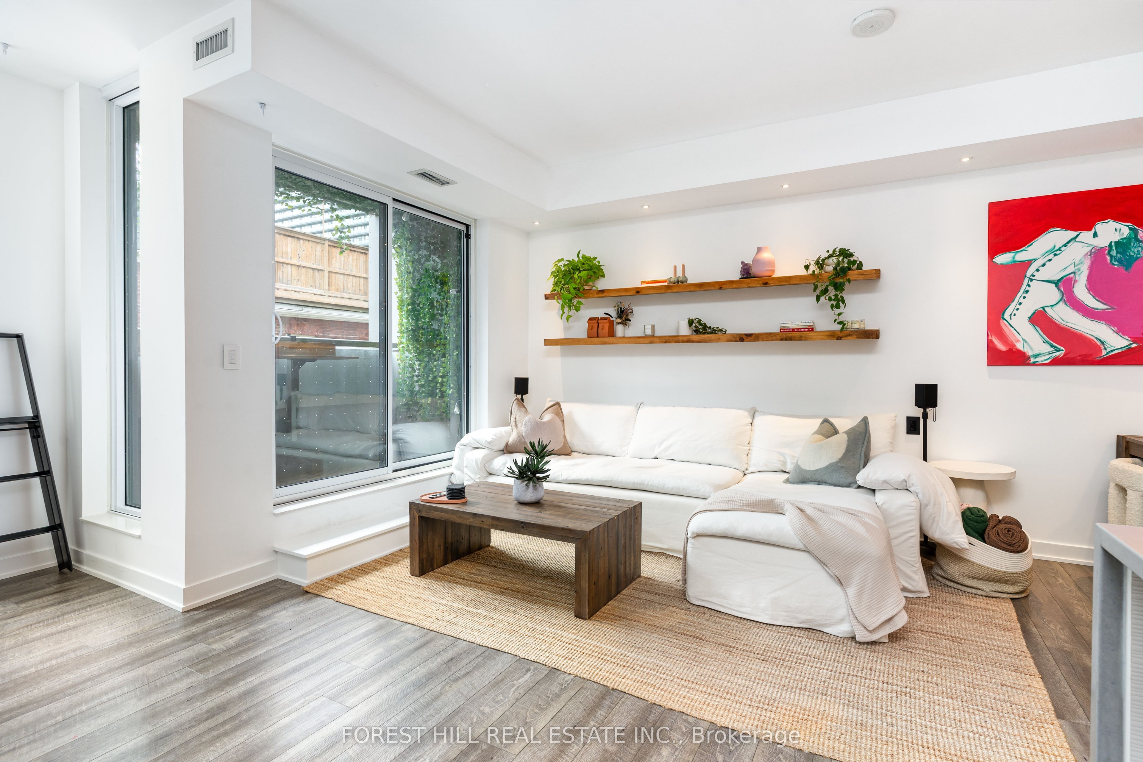106 Dovercourt Road 220