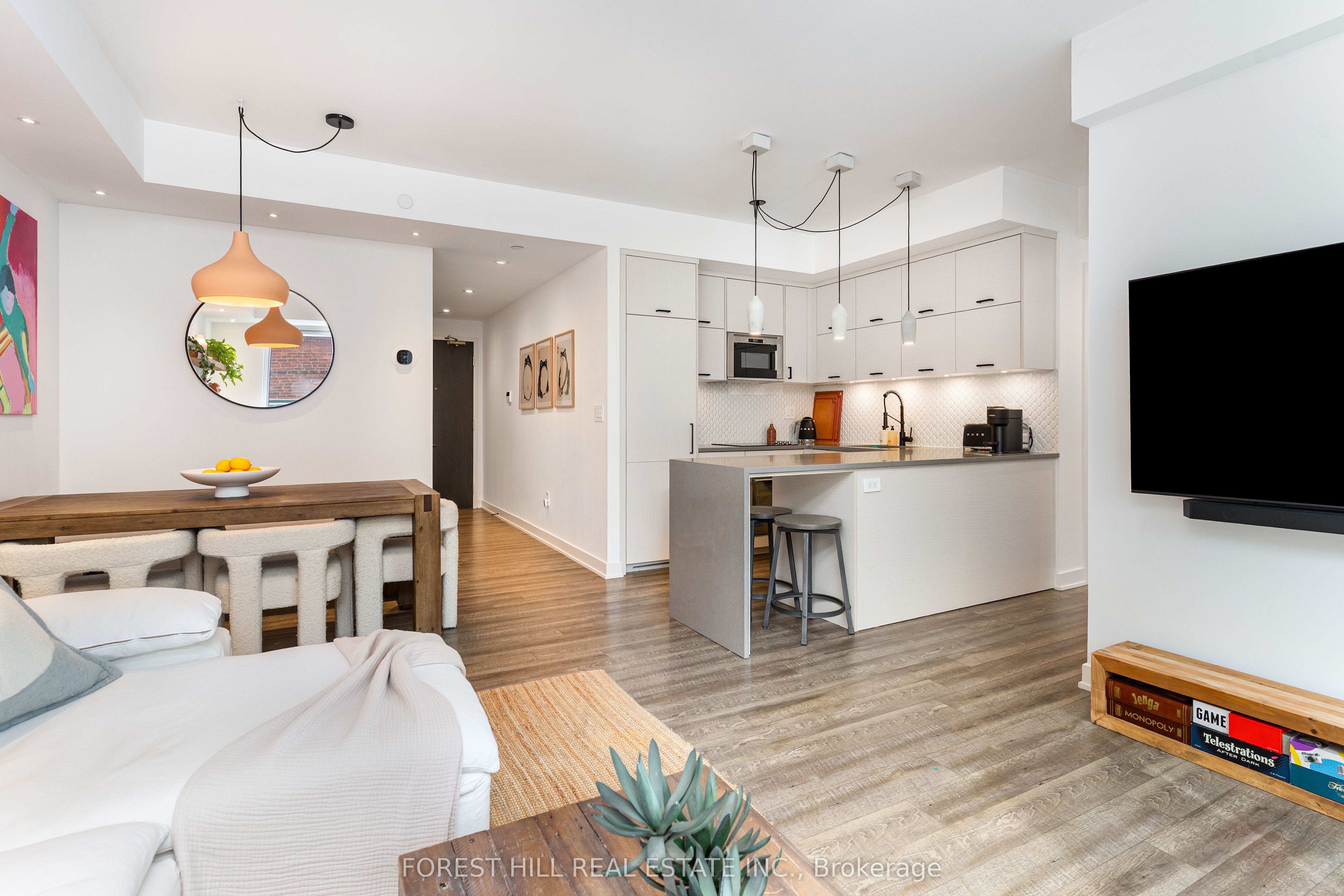 106 Dovercourt Road 220