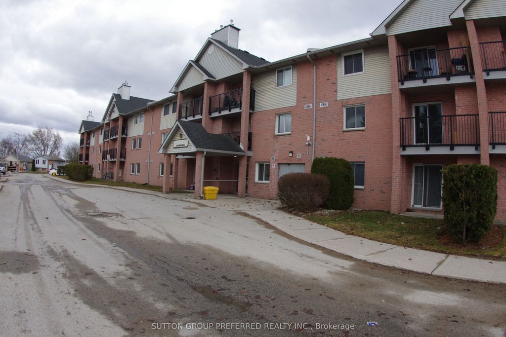 Photo of 148 Conway Drive #113, London South, ON N6E 3N4 (MLS # X12889934)