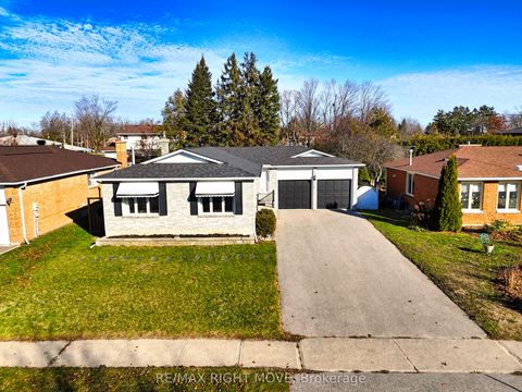 Photo of 6 Lindsay Crescent, Orillia, ON L3V 7G3 (MLS # S12567512)