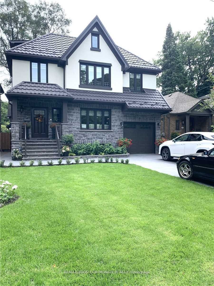7 Van Dusen Boulevard