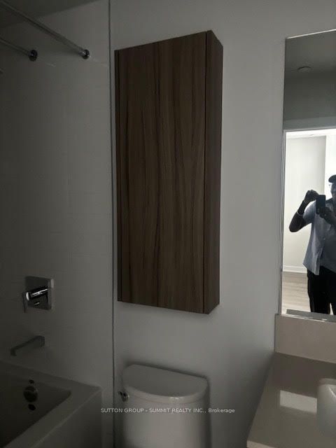 430 Square One Drive 319