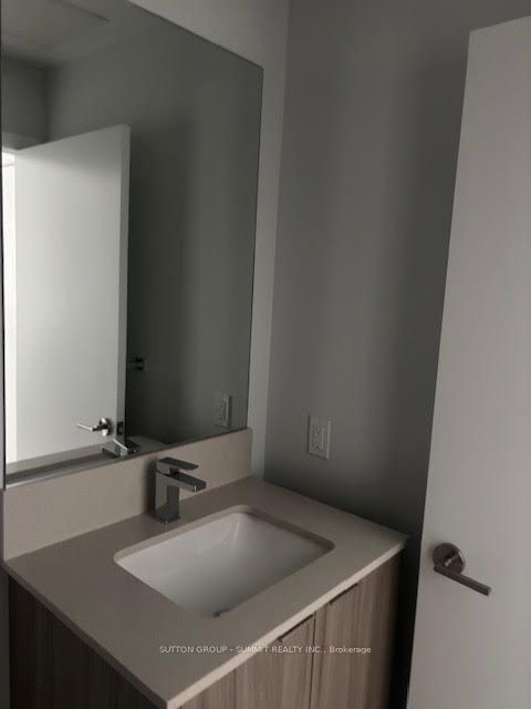 430 Square One Drive 319