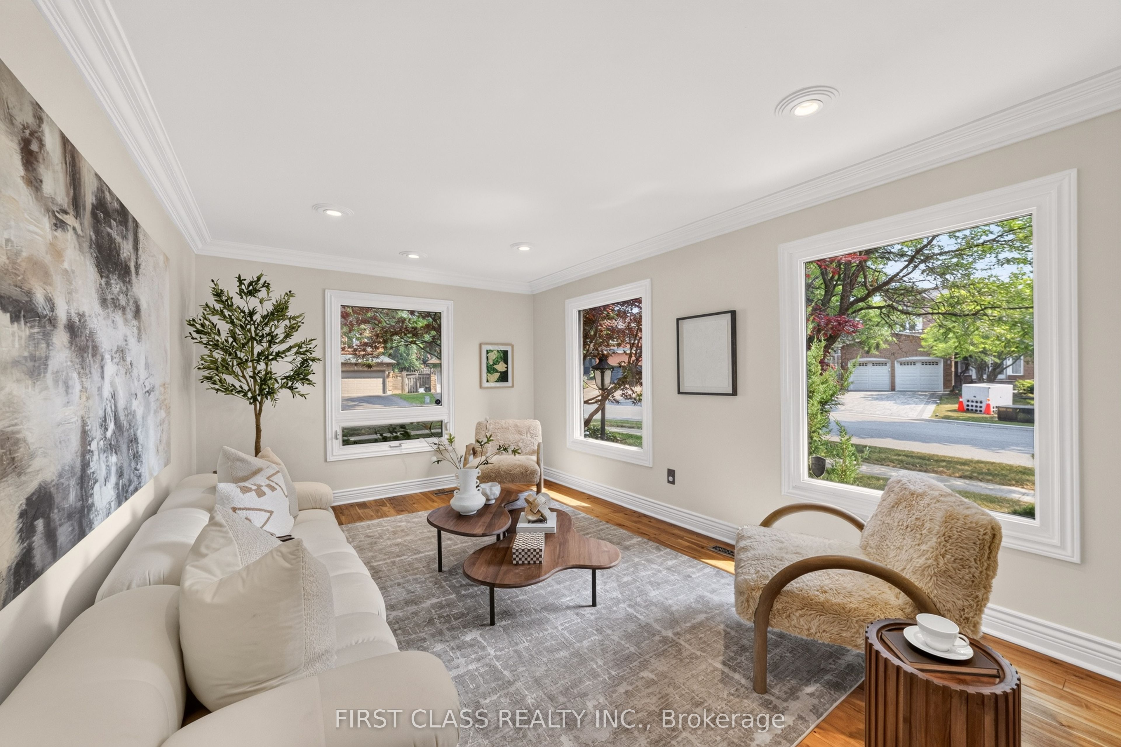 19 Tomlinson Circle