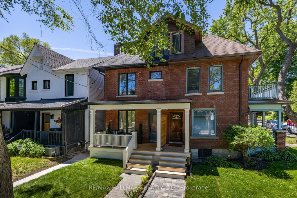 Photo of 32 Howland Road, Toronto, ON M4K 2Z6 (MLS # E13423506)