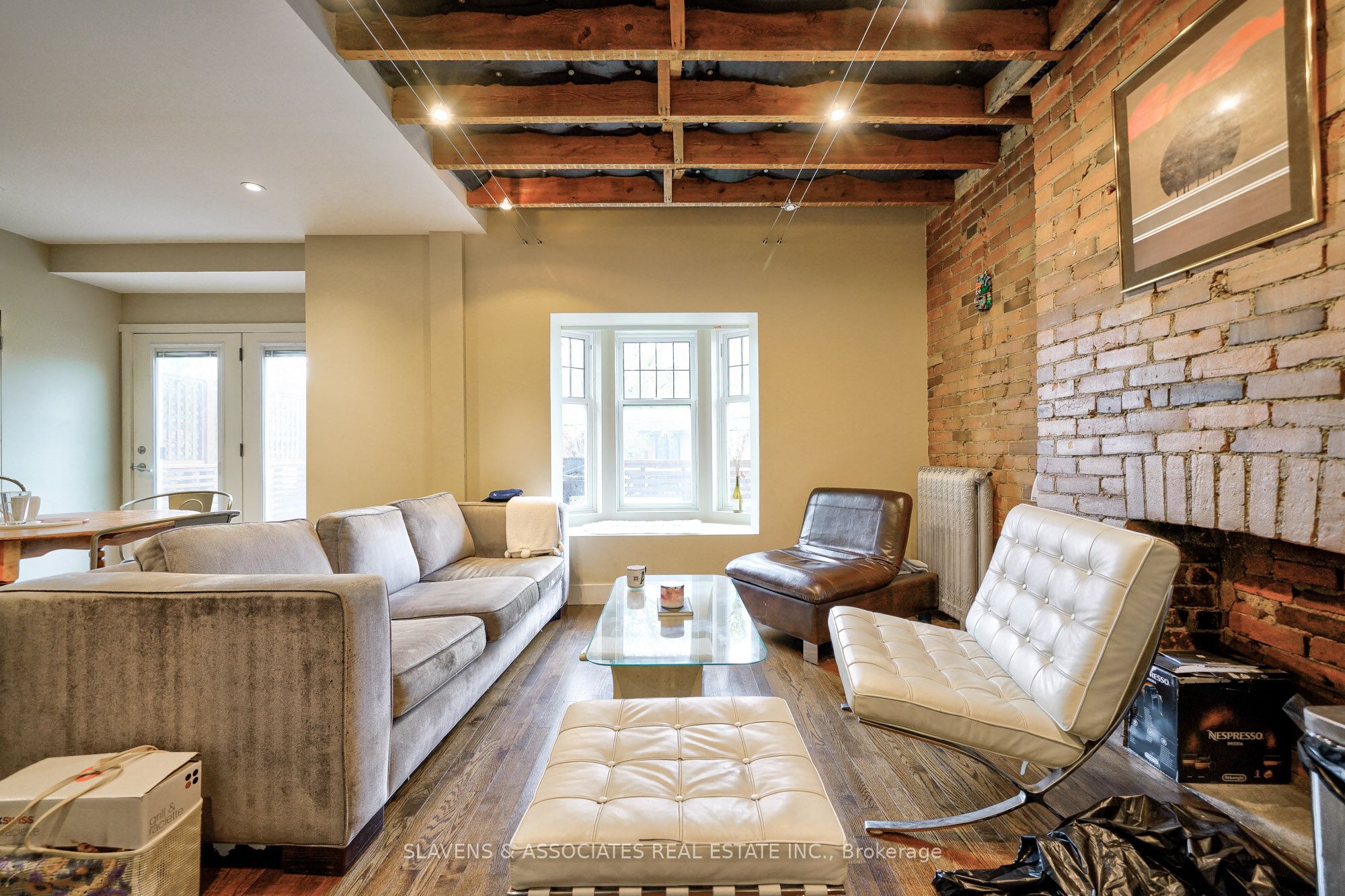 565 Markham Street Upper