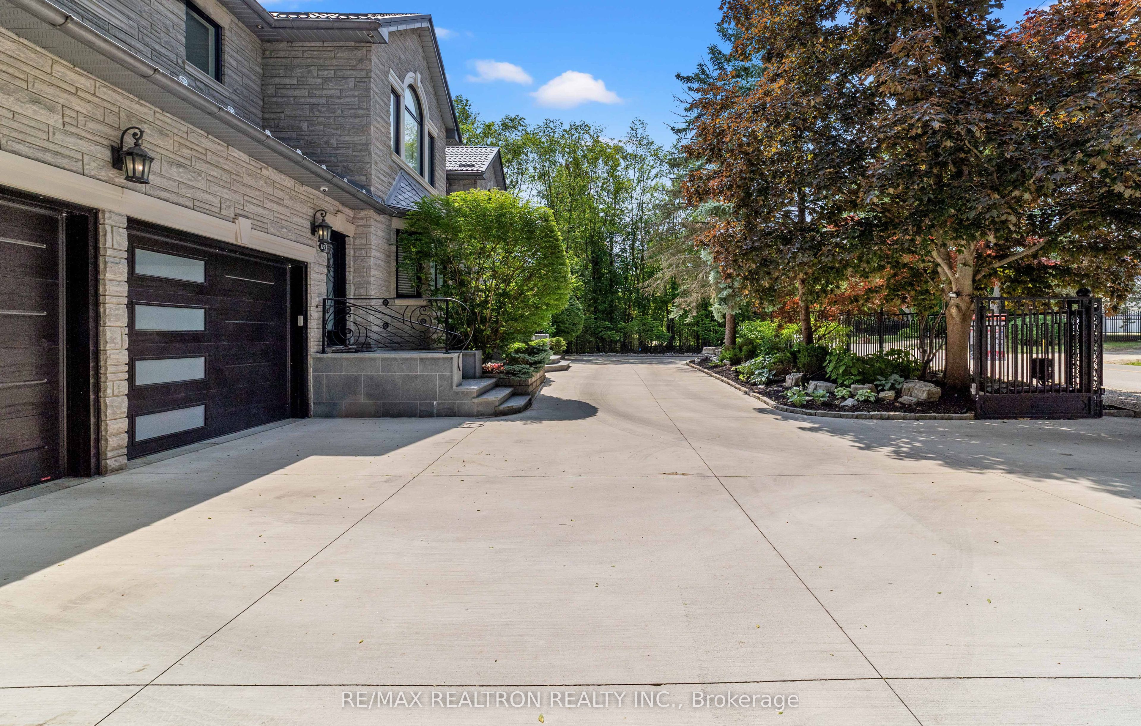 129 Thornridge Drive