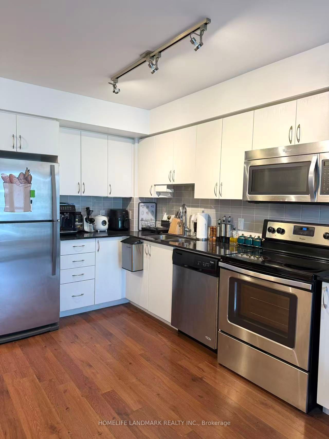 376 Highway 7 N/A E 512