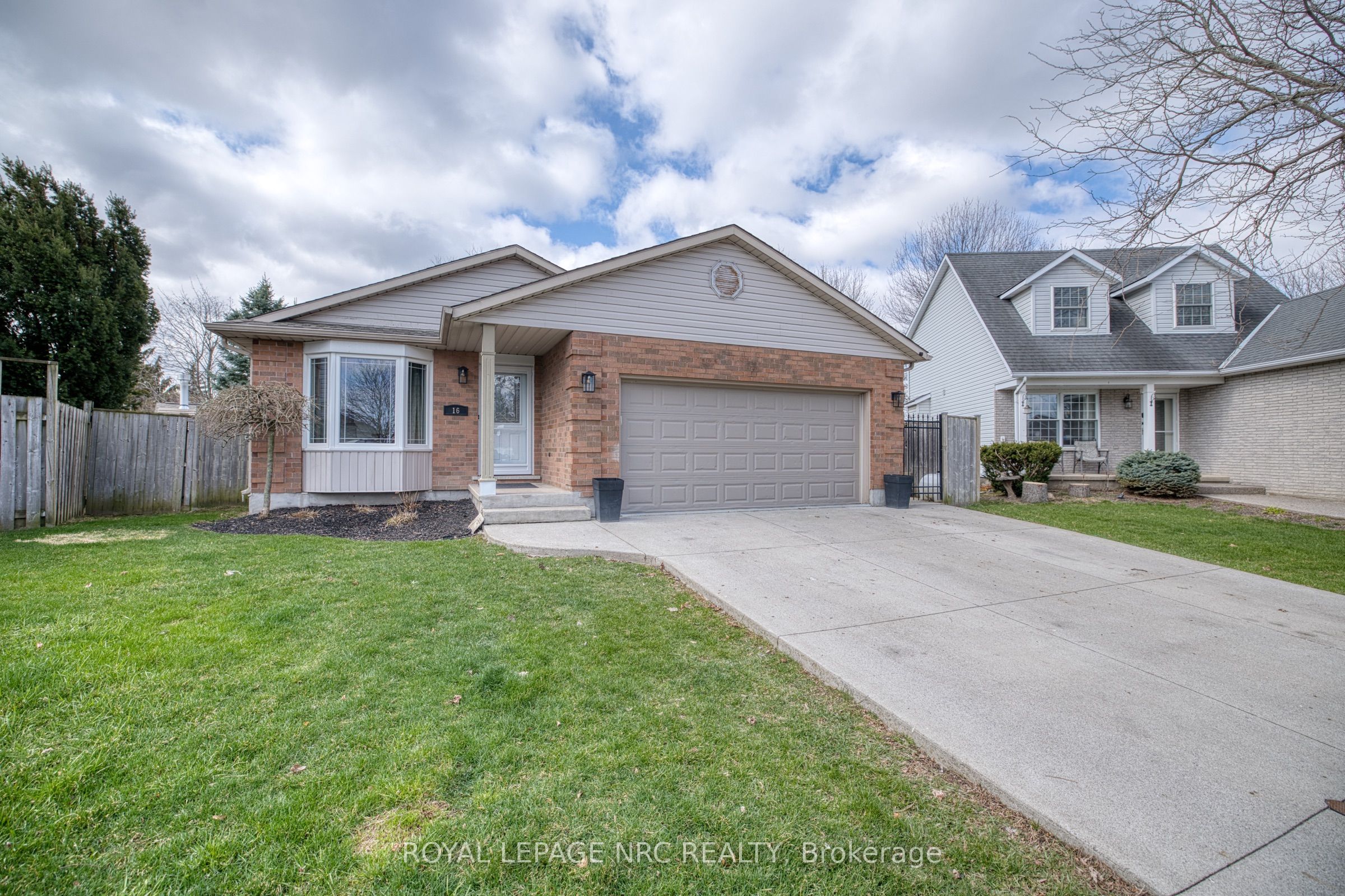 16 Leonard Drive