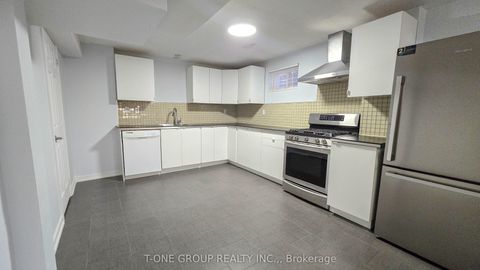 49 Beatrice Way Bsmt Vaughan ON L4L 5T3