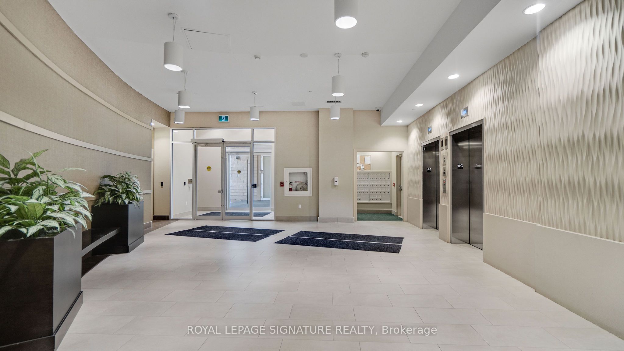 216 Oak Park Boulevard 304