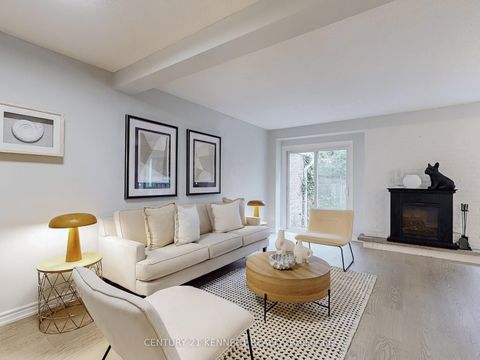 105 Carlton Road 8 Markham ON L3R 1Z8