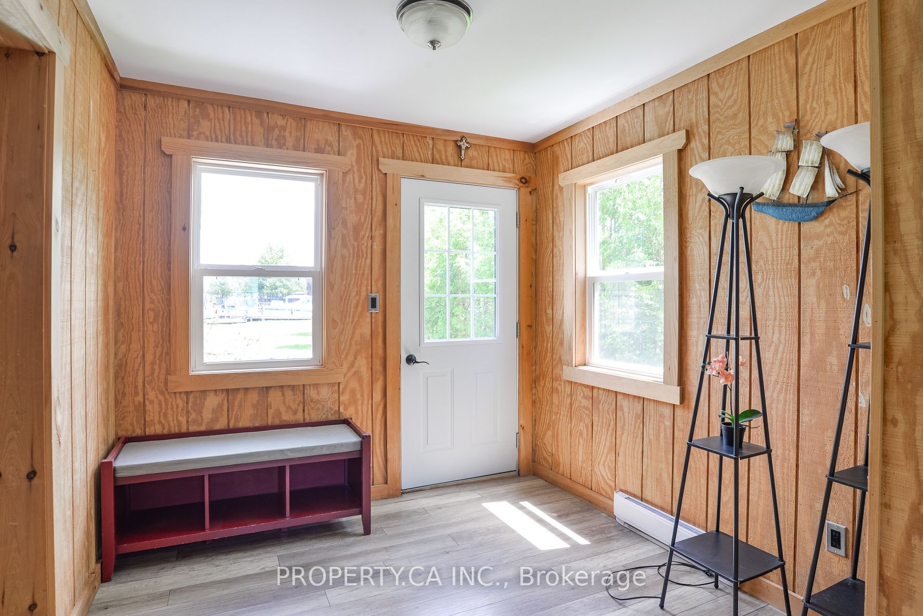 4099 Glen Cedar Drive