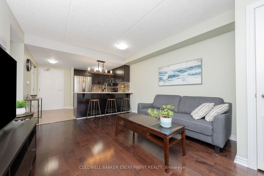 Photo of 43 Goodwin Drive #109, Guelph, ON N1L 0E8 (MLS # X12560166)