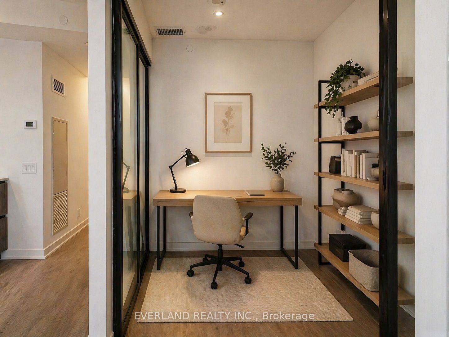 108 Peter Street 4211