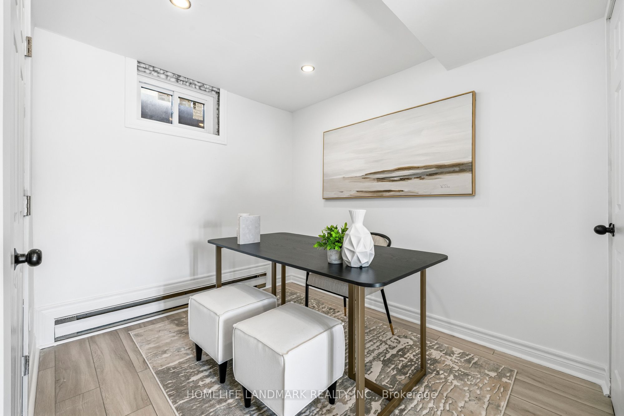 1270 Gainsborough Drive 9