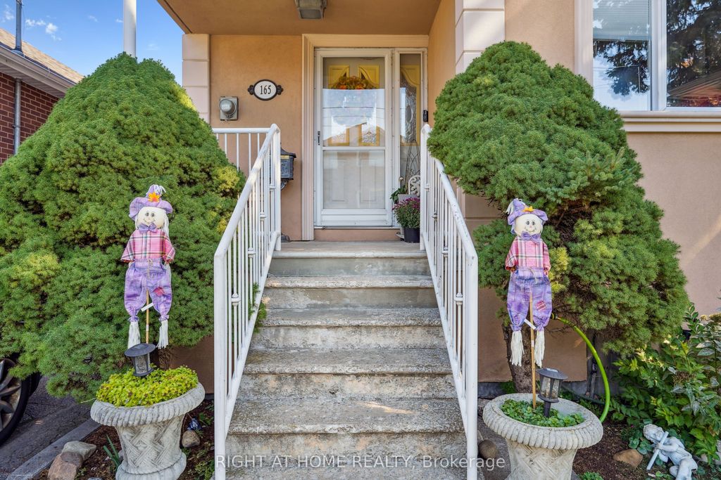 Photo of 165 Locksley Avenue, Toronto, ON M6B 3N4 (MLS # W12442115)