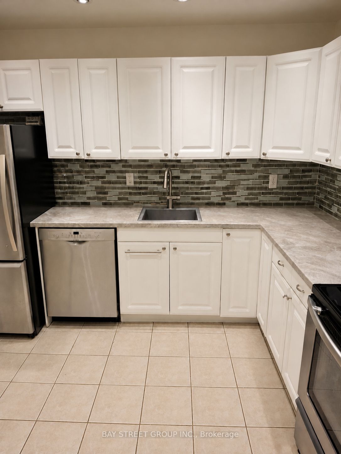 2120 Rathburn Road E 127