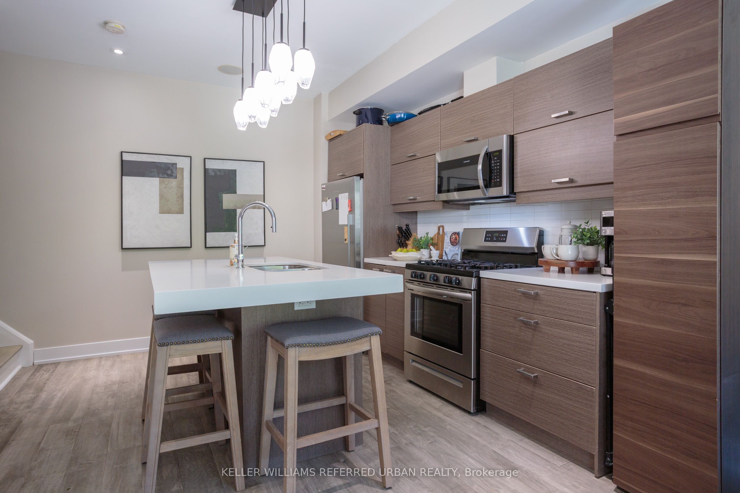 46 Curzon Street 312