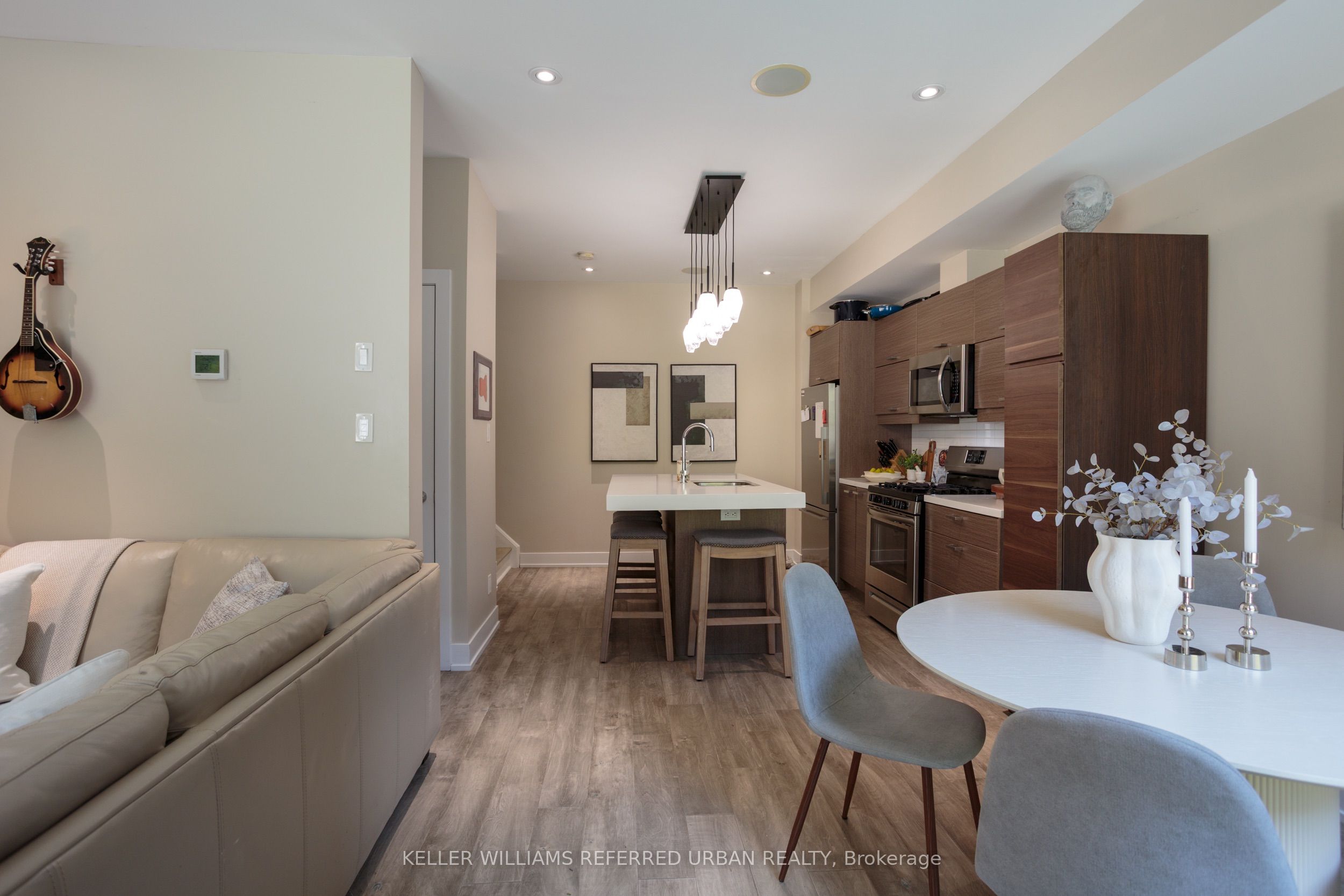 46 Curzon Street 312