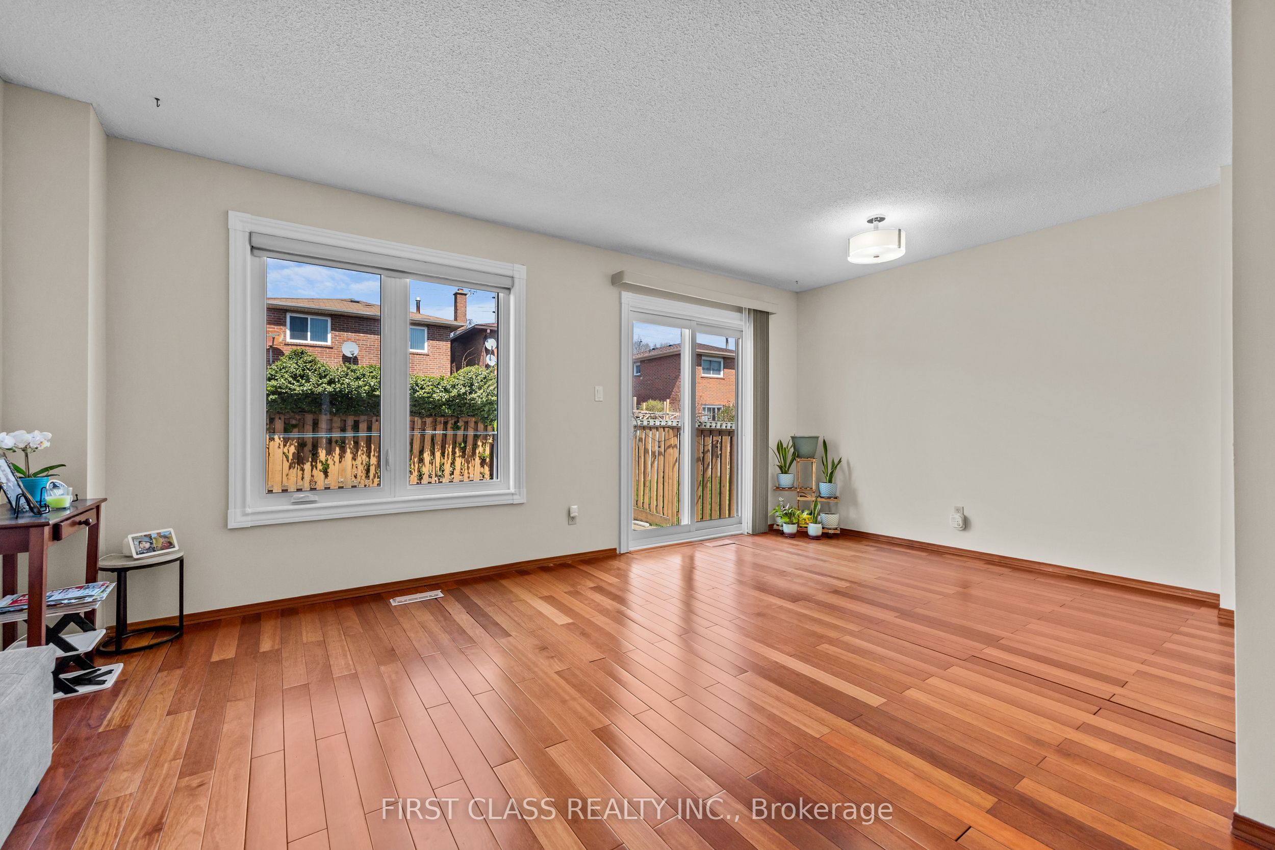 4213 Beacon Lane