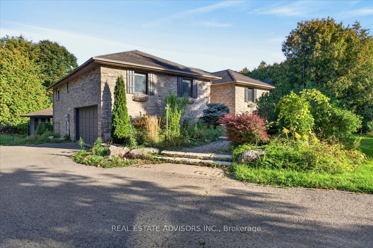 19 Mcconachie Crescent