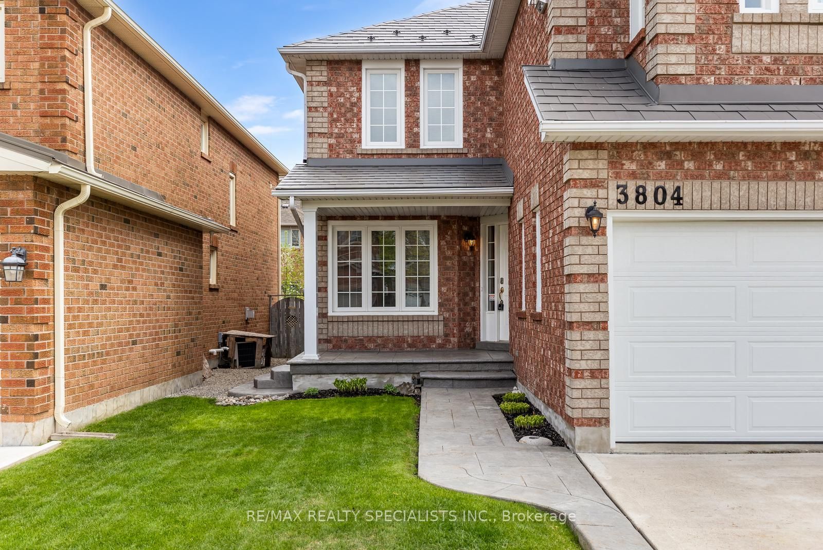 3804 Periwinkle Crescent