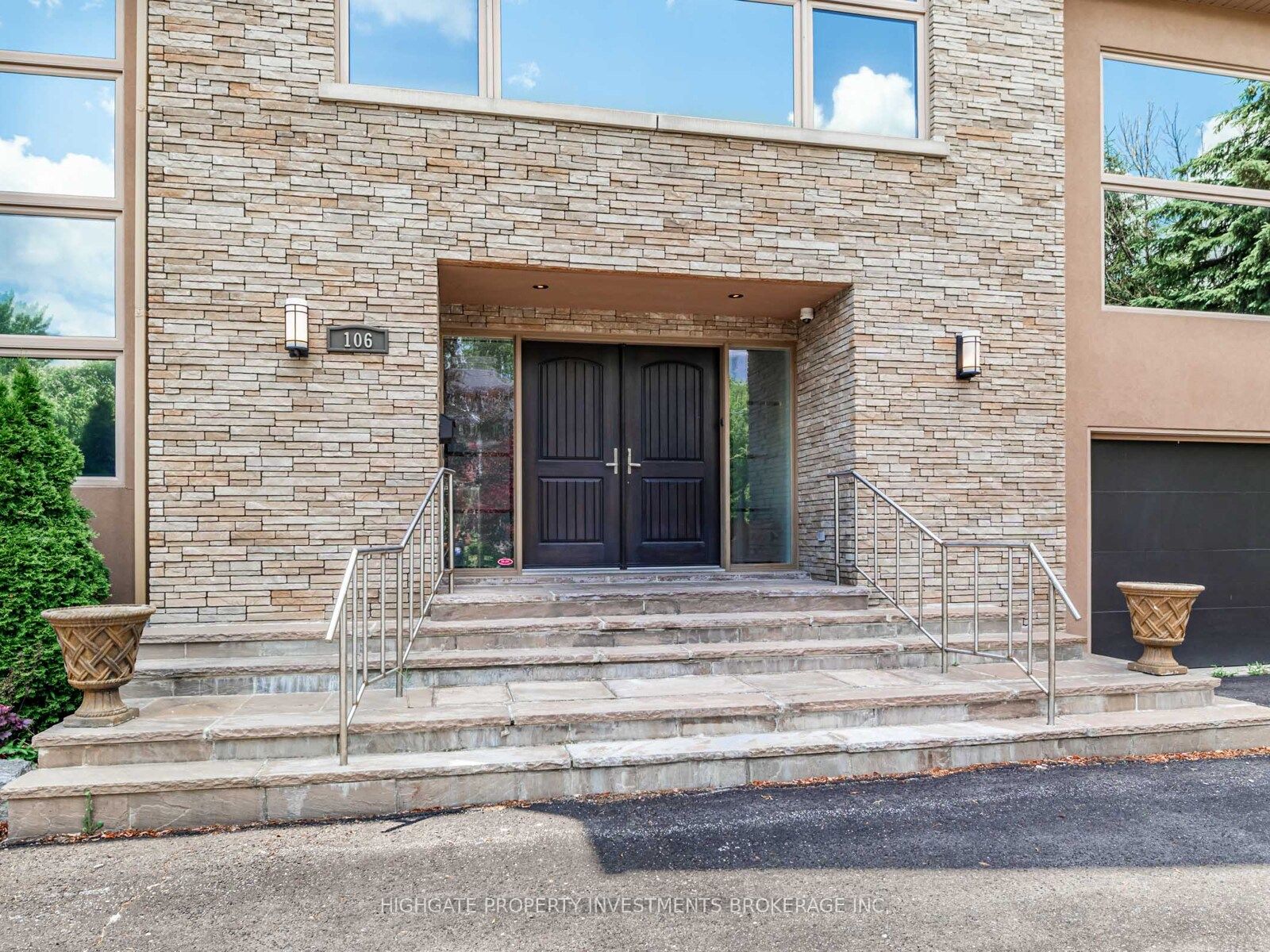 106 Brooke Street