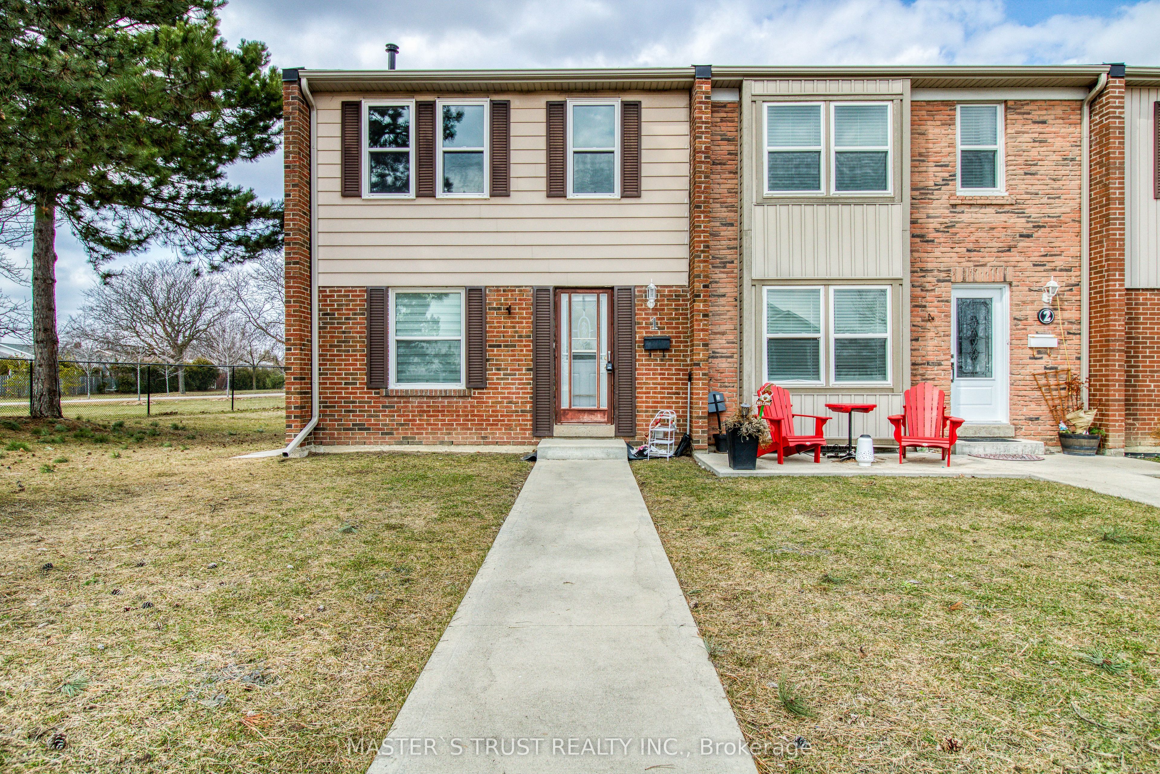 900 Central Park Drive 1