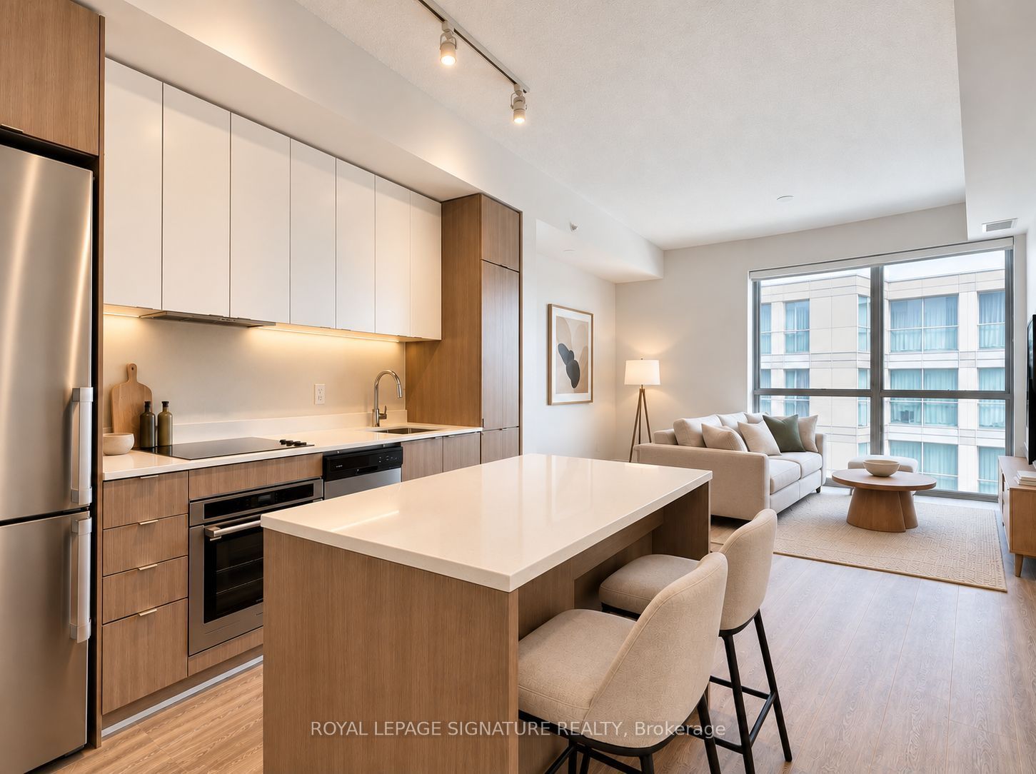5220 Dundas Street D313