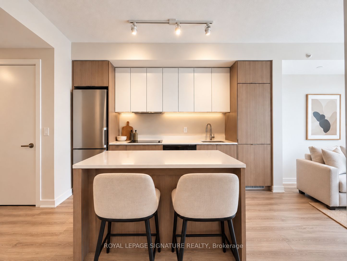 5220 Dundas Street D313