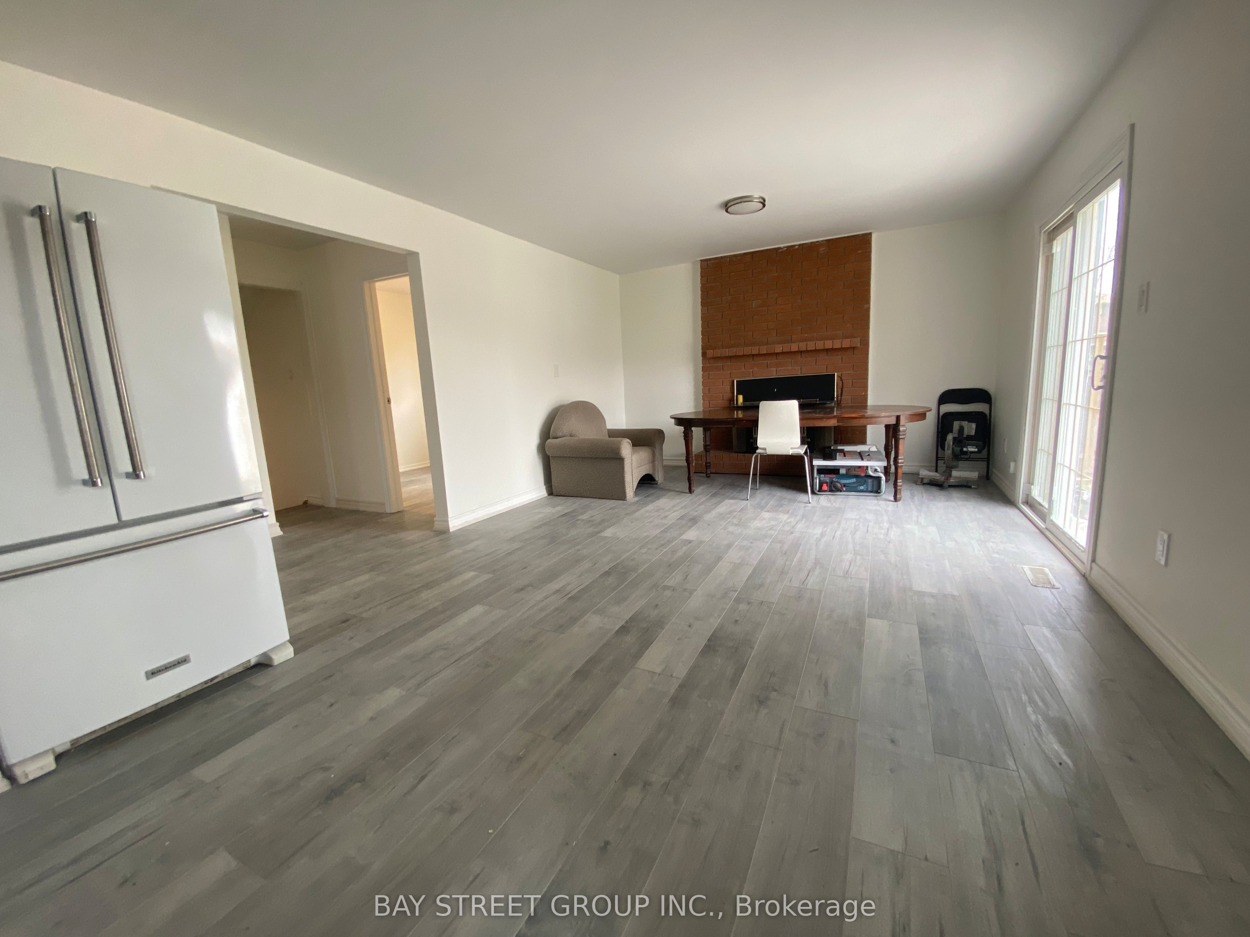 8 Kerwood (Main) Place