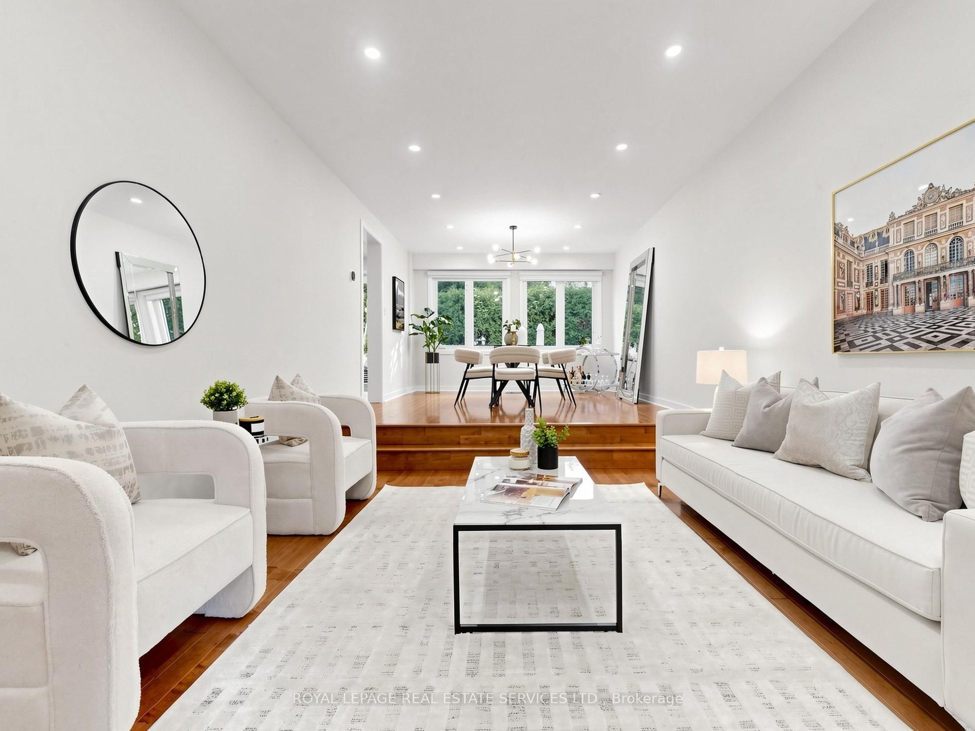 21 GLENMANOR Way
